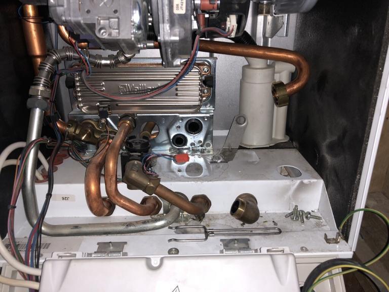 Vaillant ecoTEC PRO 28 leaking diverter valve repair Vaillant Boiler